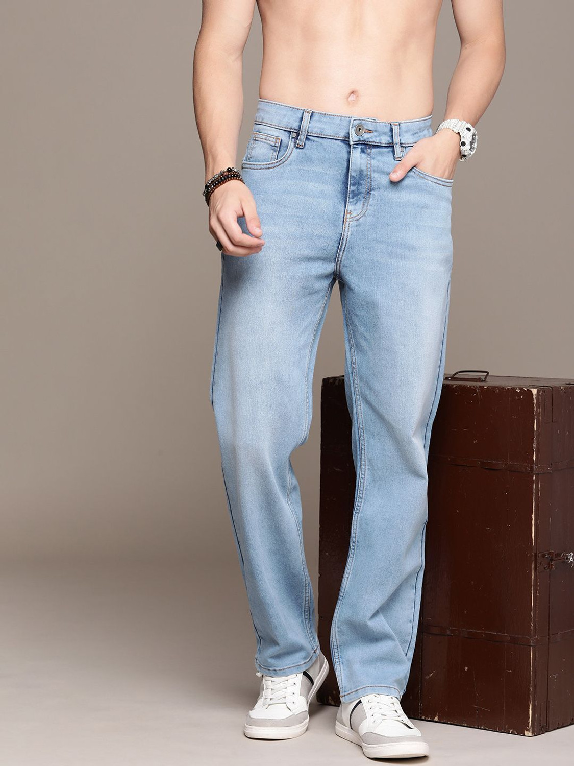 Image of Roadster Straight Fit Men Blue Jeans