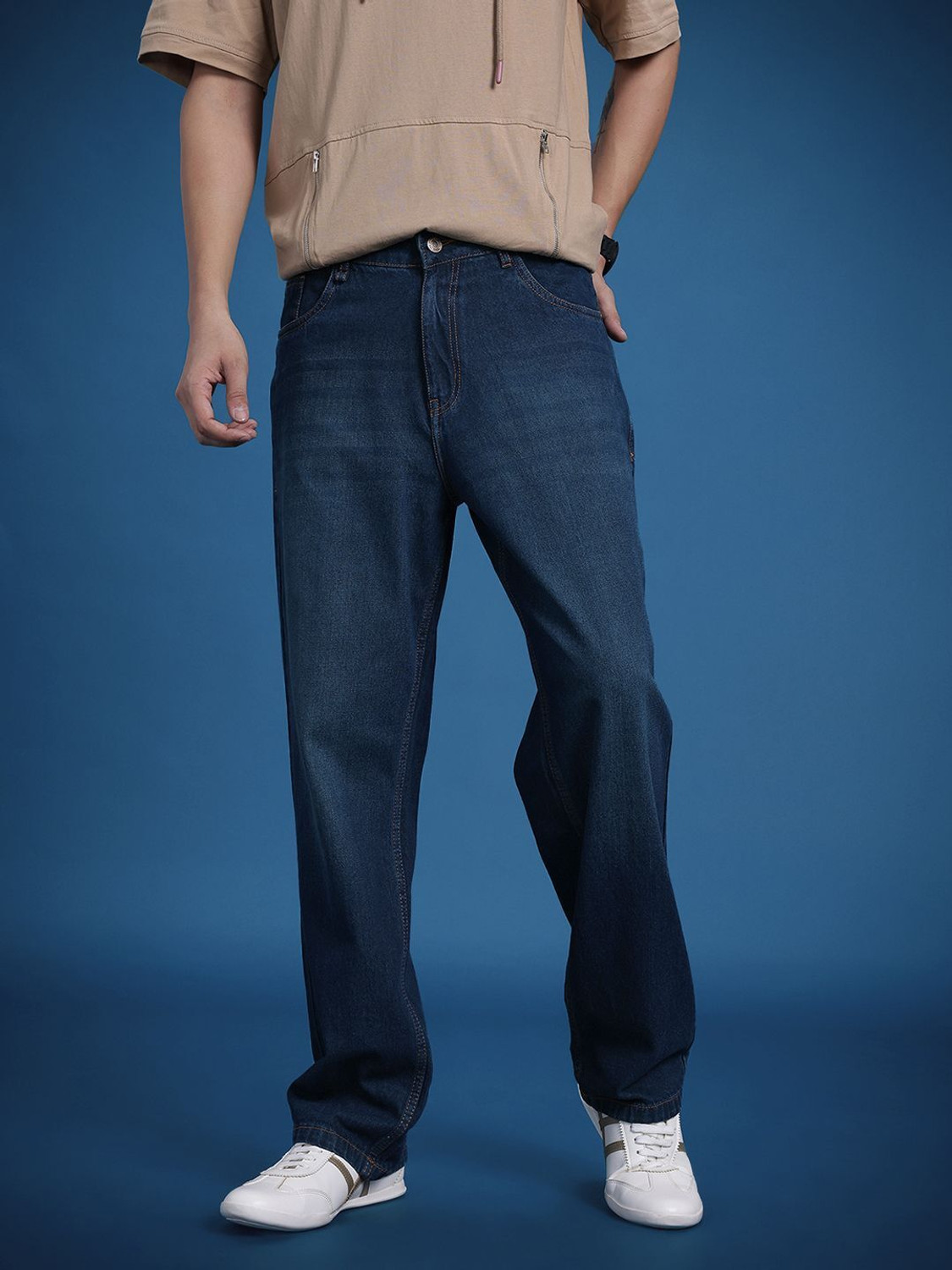 Image of Roadster Straight Fit Men Blue Jeans
