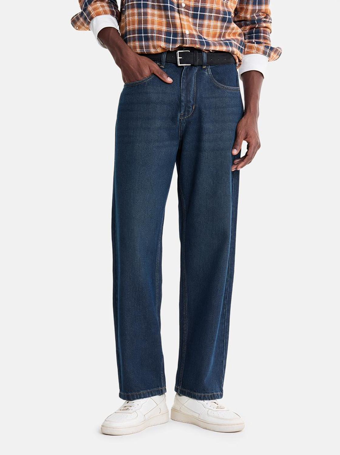 Image of Snitch Men Relaxed Fit Mid Rise Blue Jeans