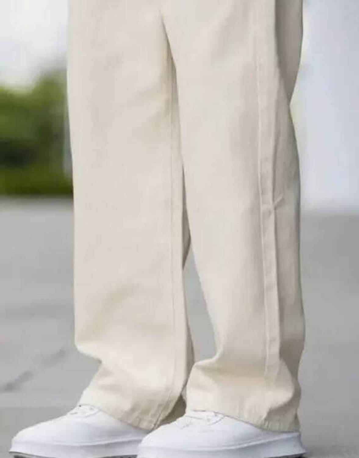 Men Loose Fit Mid Rise Beige Jeans - Image 5