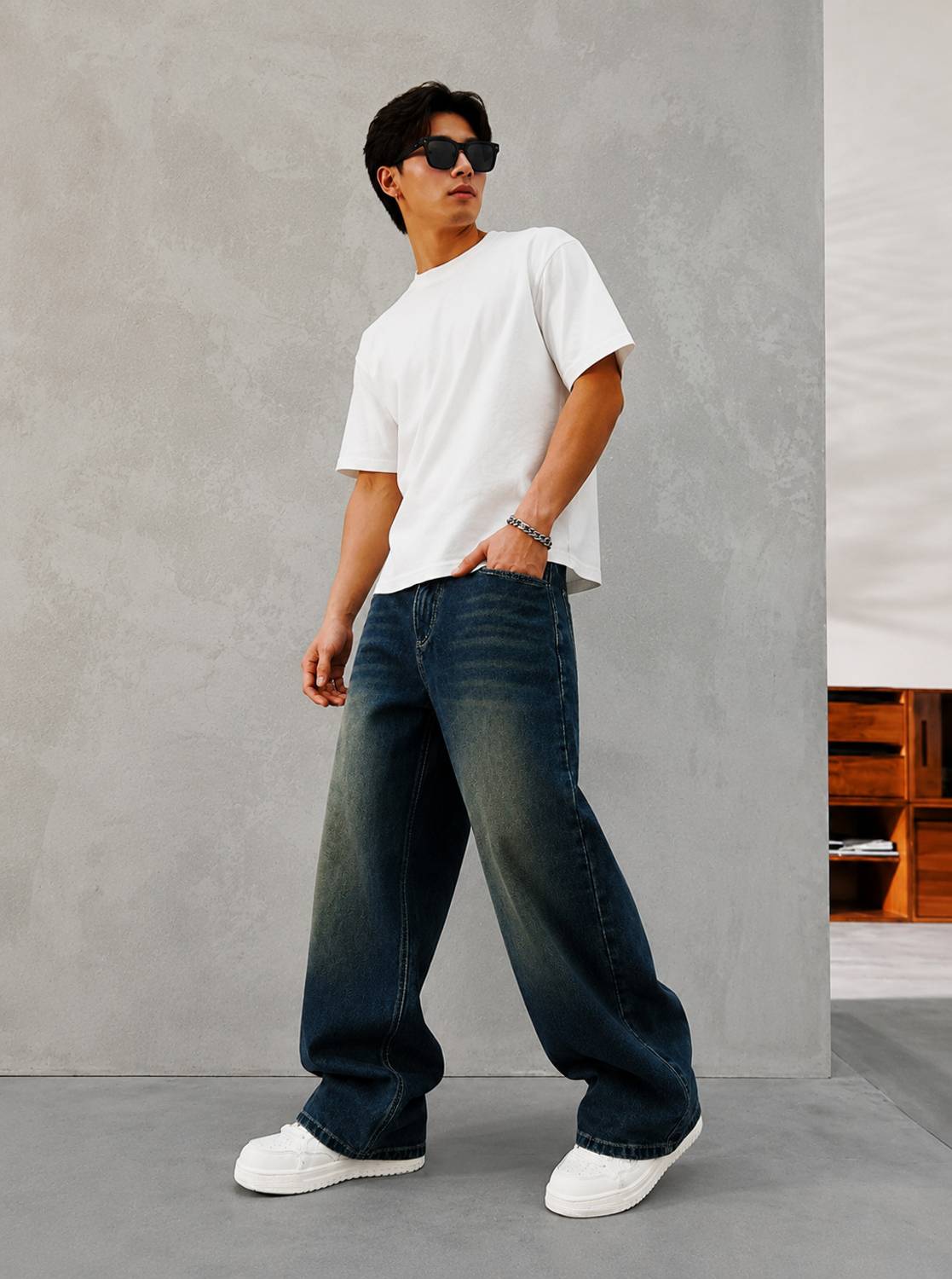 DENIM LOOK Men Baggy Fit Mid Rise Dark Blue Jeans - Image 5