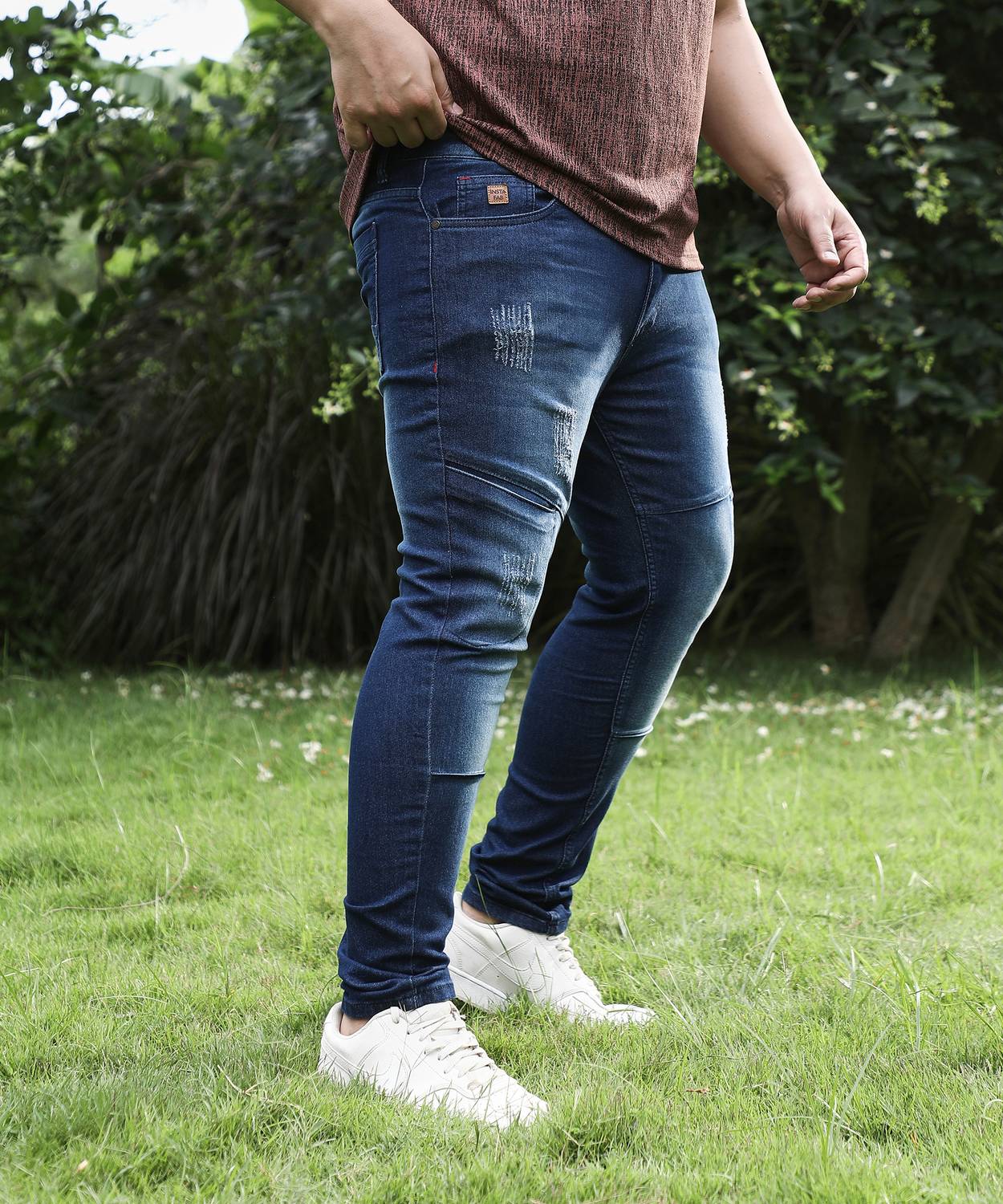 Instafab Plus Men Skinny Mid Rise Blue Jeans - Image 2