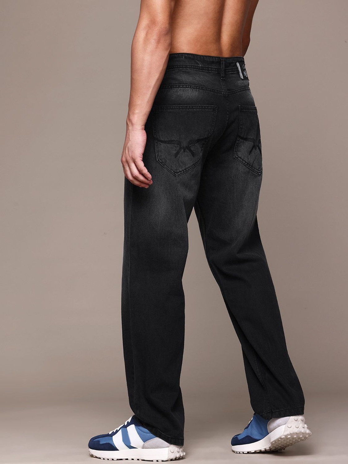 Image of Roadster Straight Fit Men Black Jeans