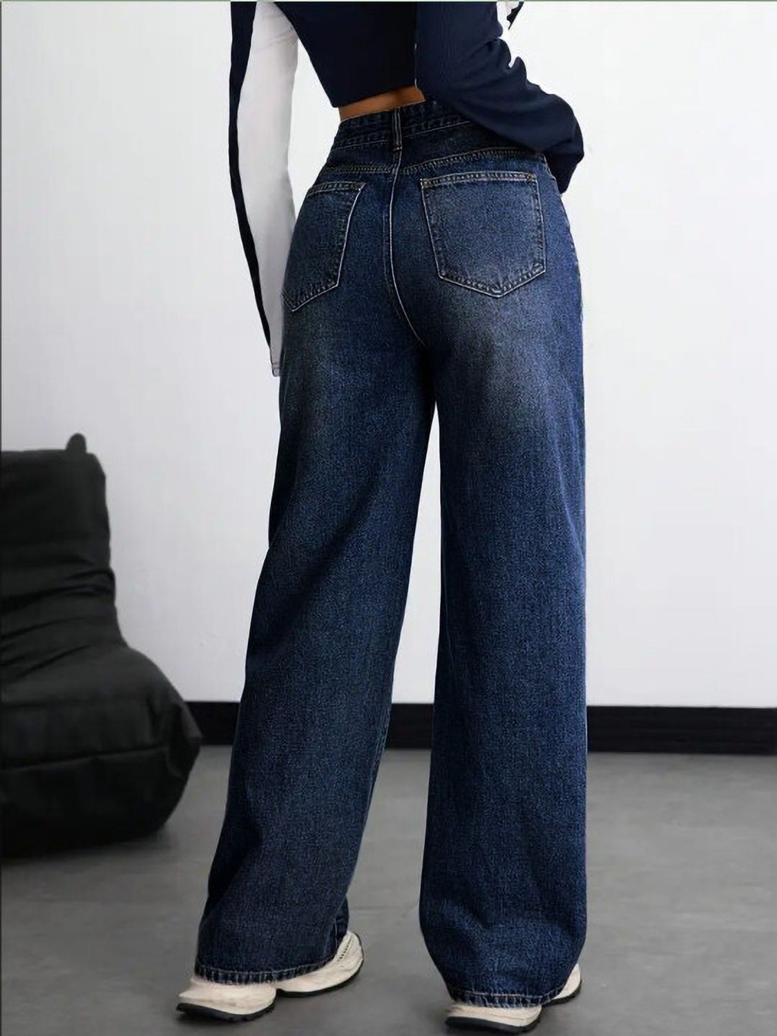 Image of TYFFYN Loose Fit Women Dark Blue Jeans