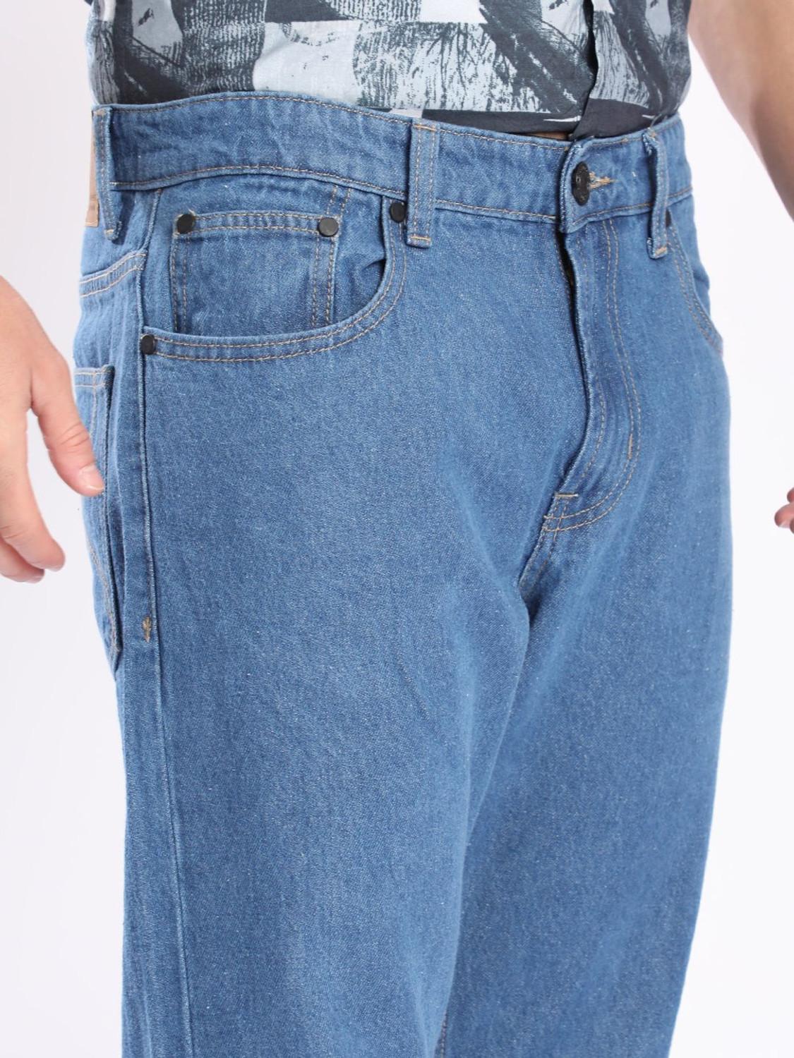Image of Bene Kleed Men Boot-Leg Mid Rise Blue Jeans