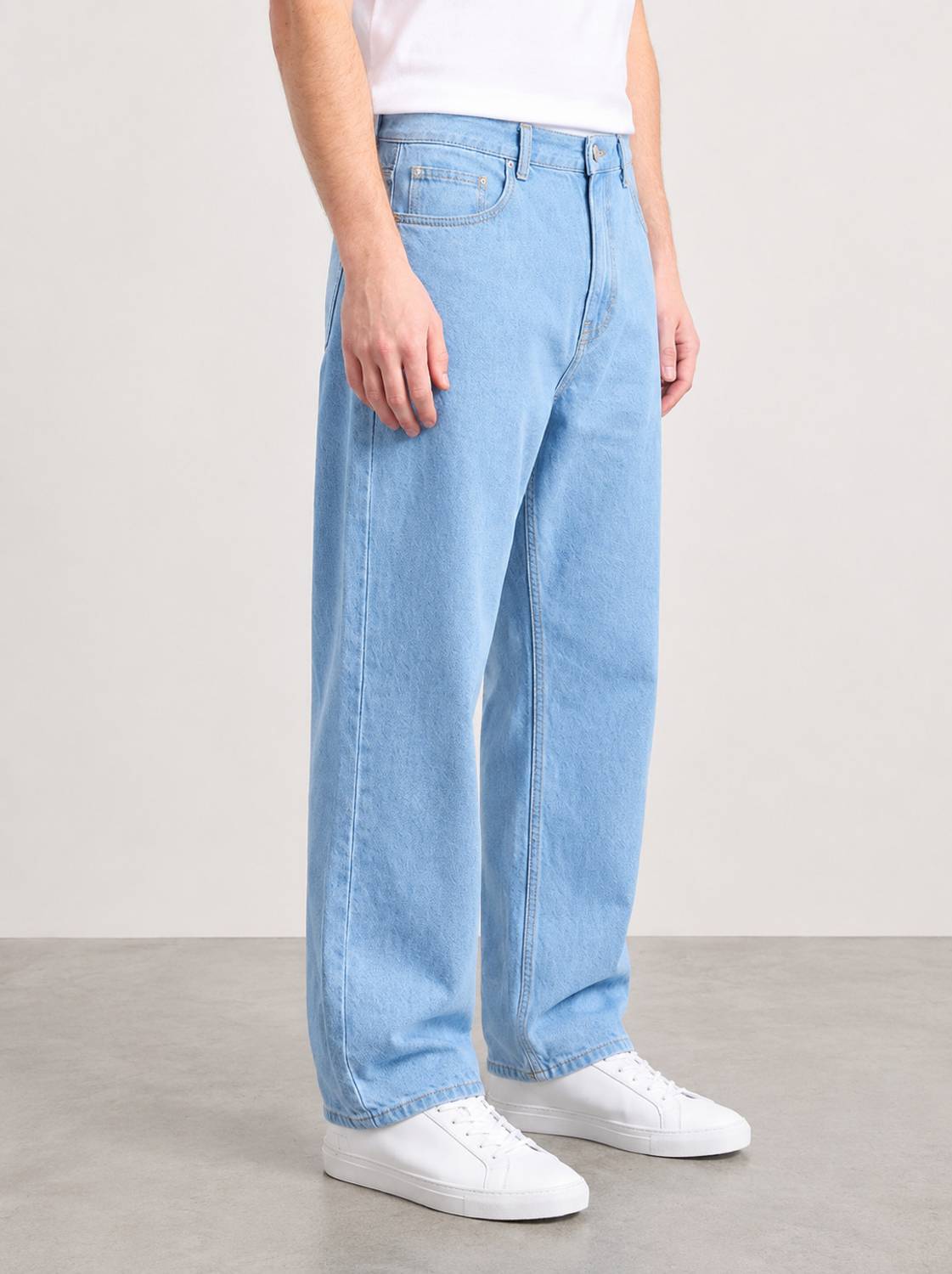 ZAYSH Men Light Blue Jeans Loose Fit - Image 4