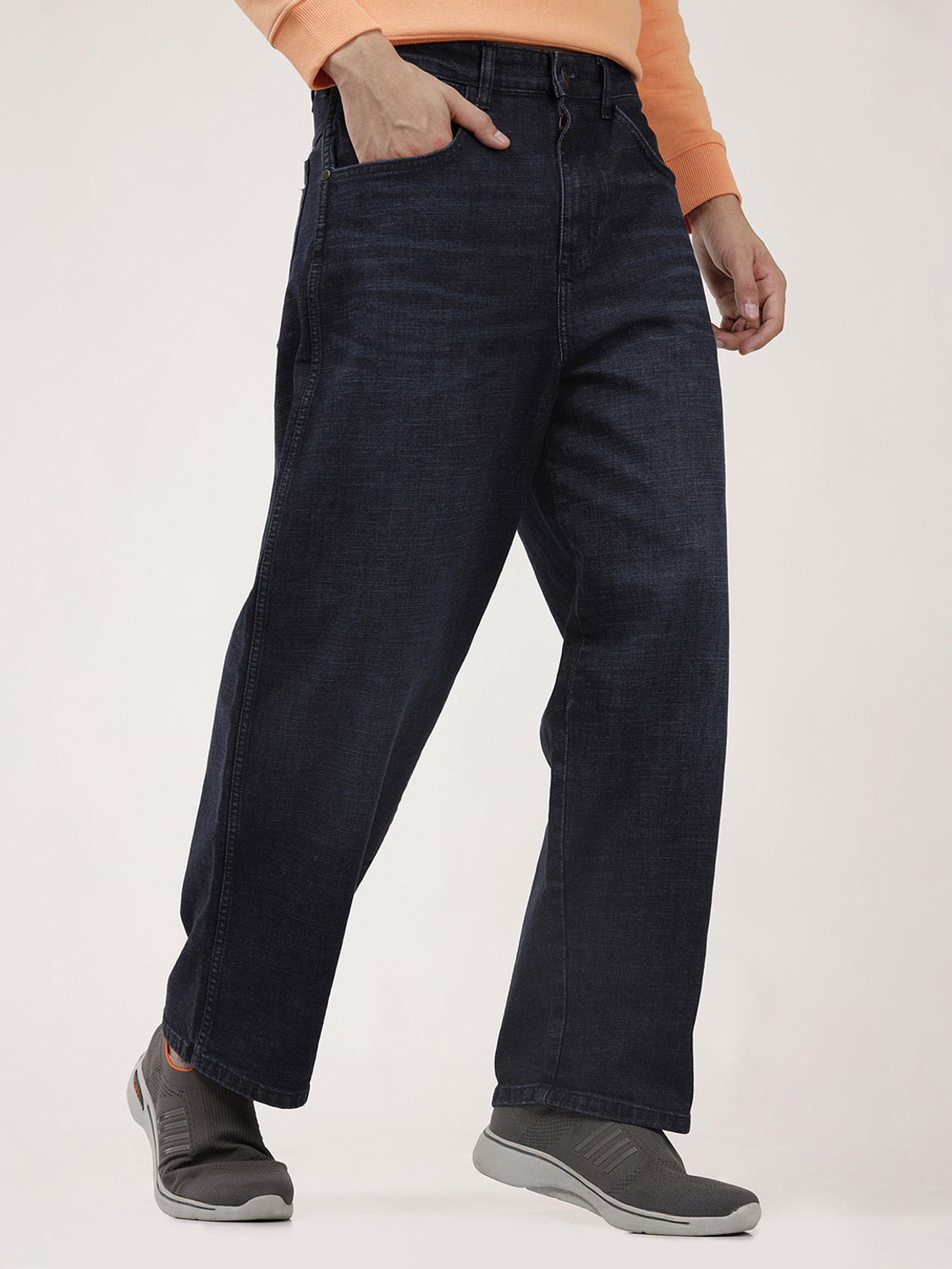 Image of Wrangler Loose Fit Men Blue Jeans