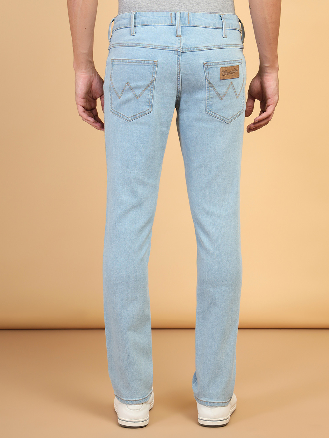 Image of Wrangler Slim Men Light Blue Jeans
