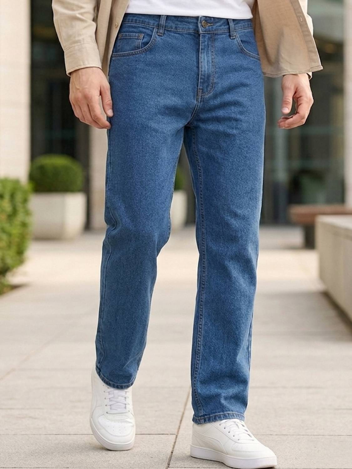Urbano Fashion Men Slim Mid Rise Light Blue Jeans
