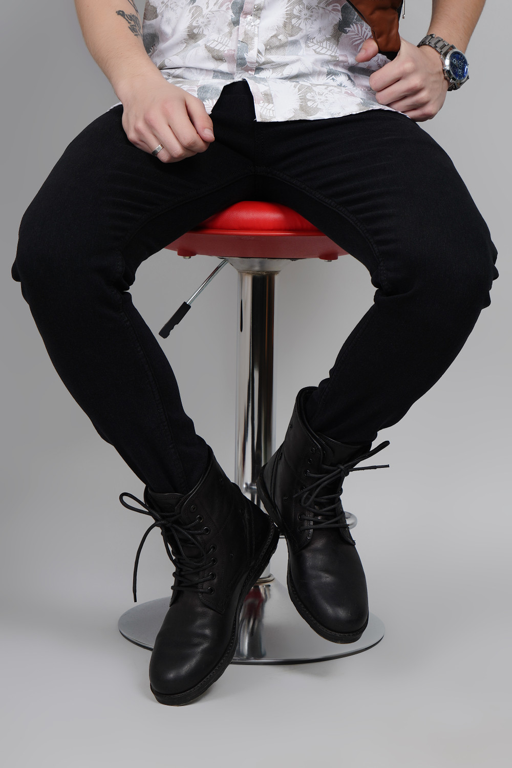 Image of Lzard Slim Men Black Jeans