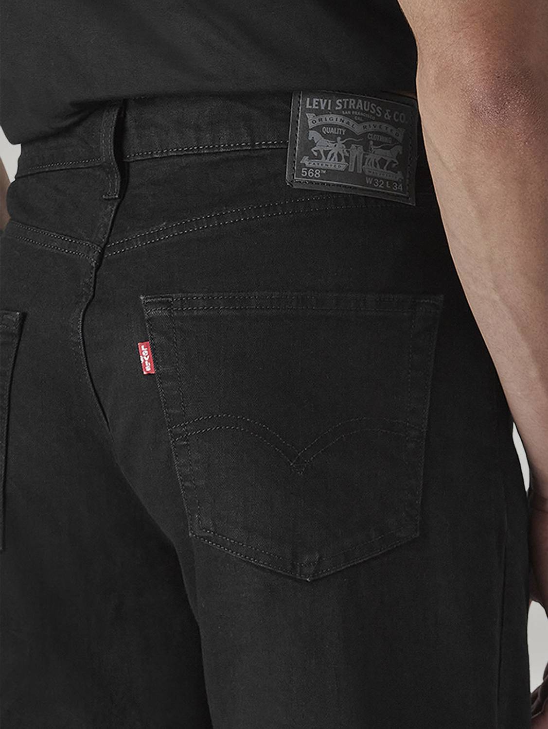 LEVI'S Loose Fit Men Black Jeans - Image 4