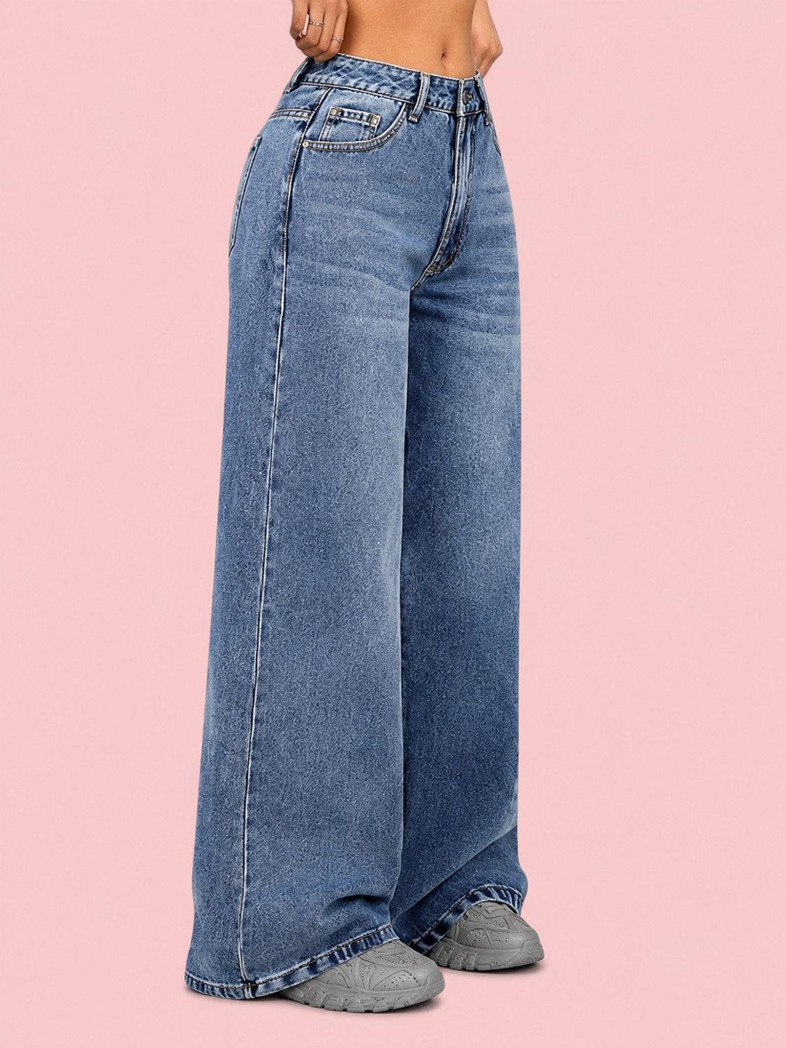 Image of TYFFYN Loose Fit Women Light Blue Jeans