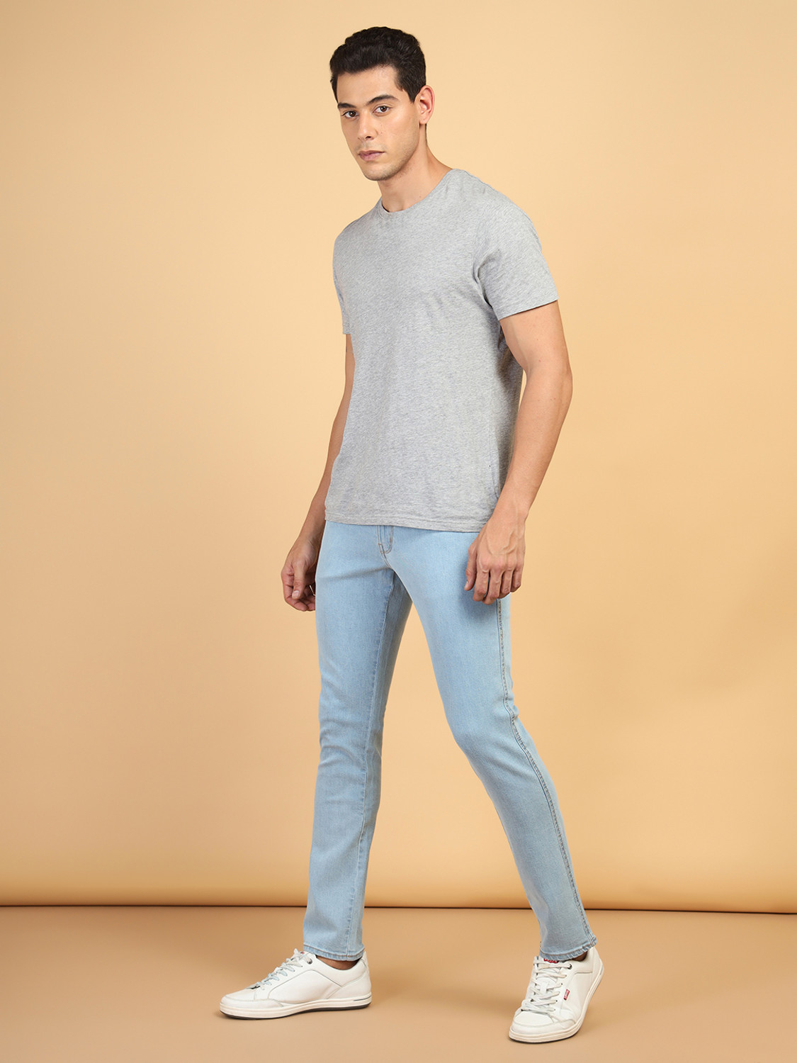 Image of Wrangler Slim Men Light Blue Jeans