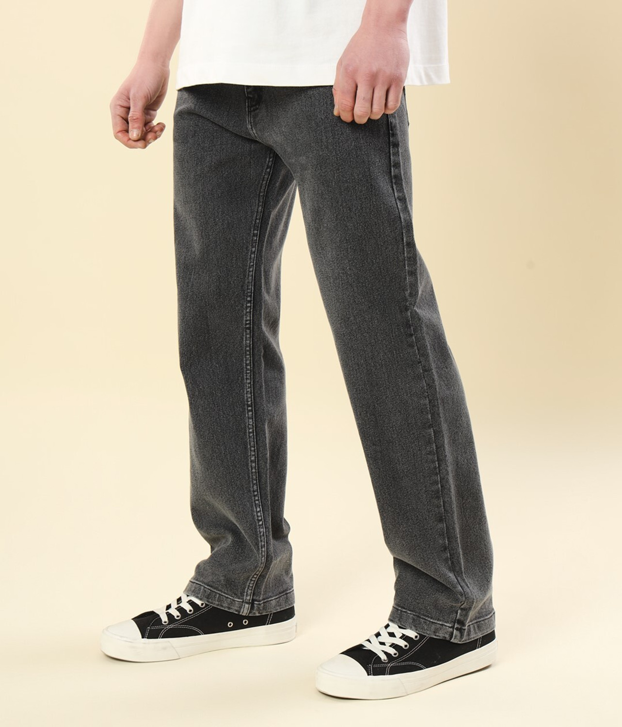 Image of UNITED DENIM Relaxed Fit Men Dark Grey Jeans