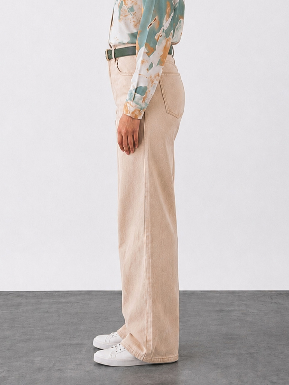 Image of Z&ZENTLY Baggy Fit Women Beige Jeans