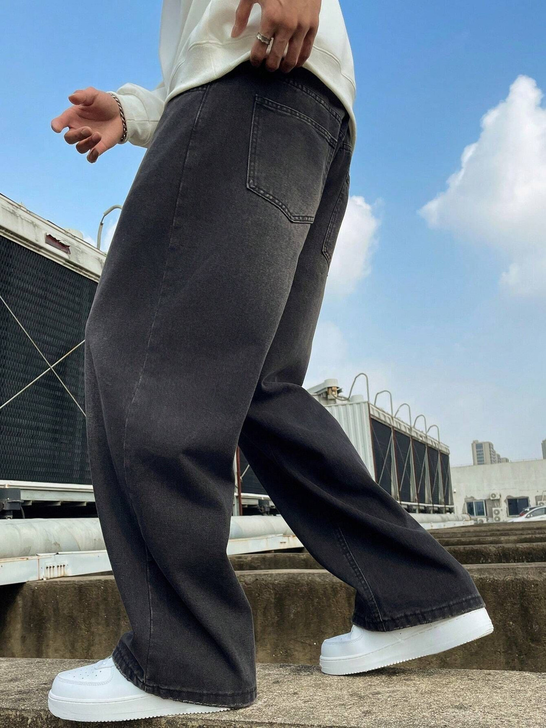 Image of Leriya Fashion Loose Fit Men Black Jeans