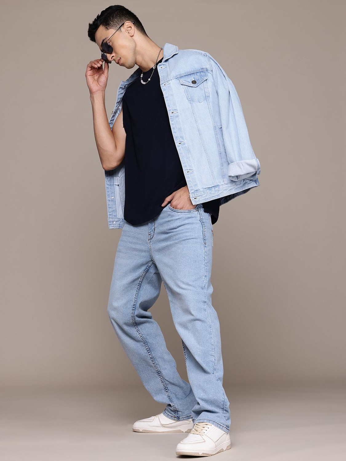 Image of Roadster Straight Fit Men Blue Jeans