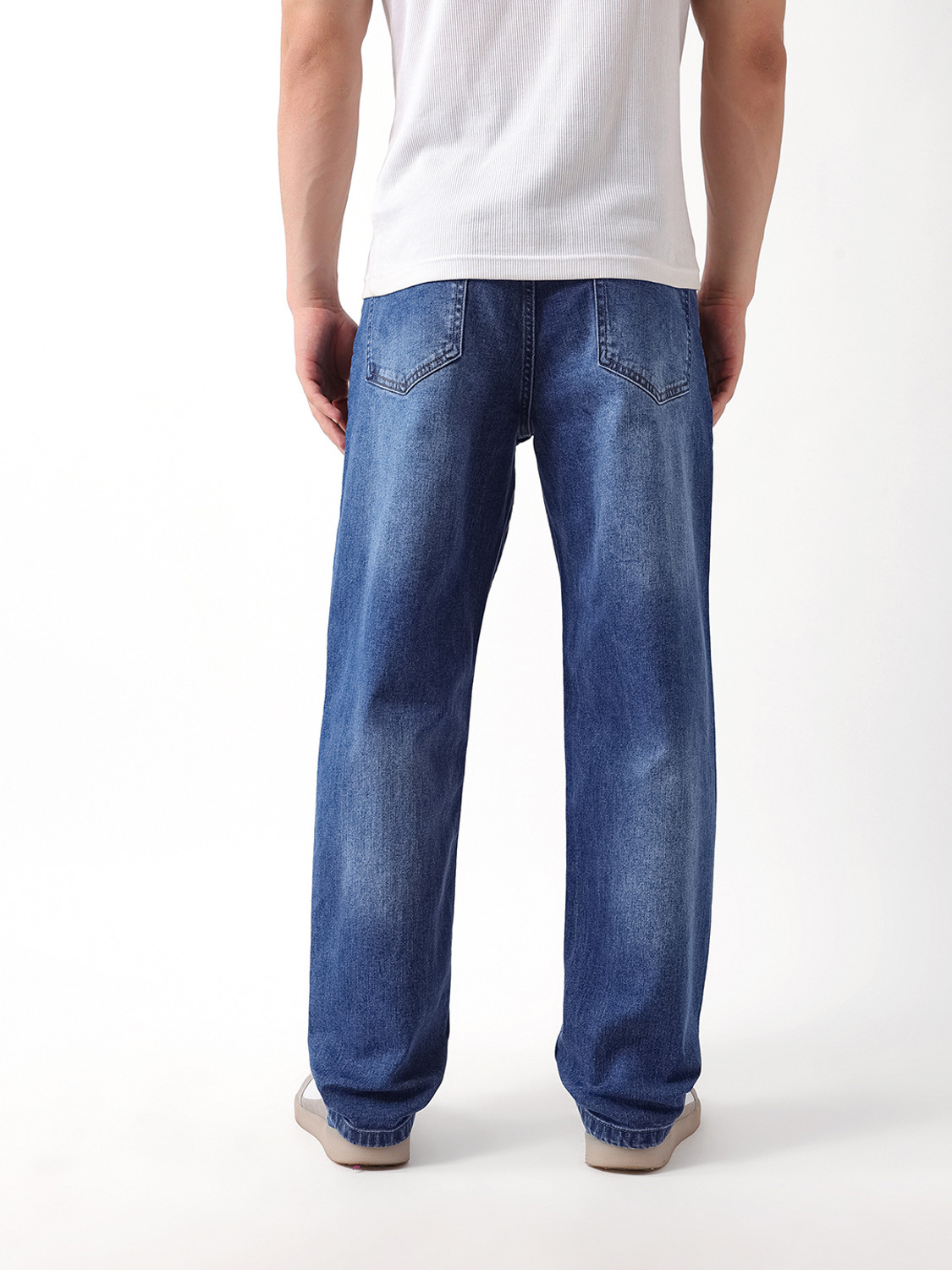 Image of THE BEAR HOUSE Relaxed Fit Men Blue Jeans