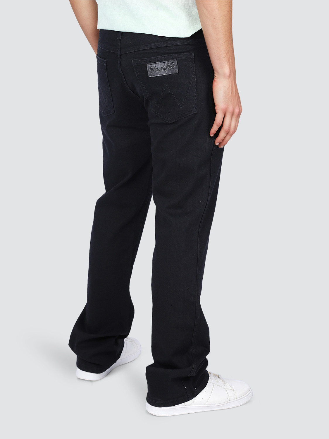 Image of Wrangler Men Slim Low Rise Black Jeans