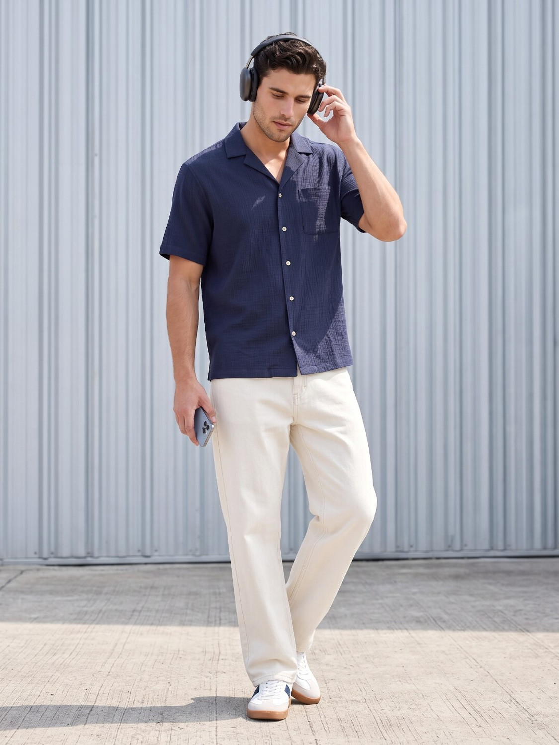Image of Roadster Regular Men Beige Jeans