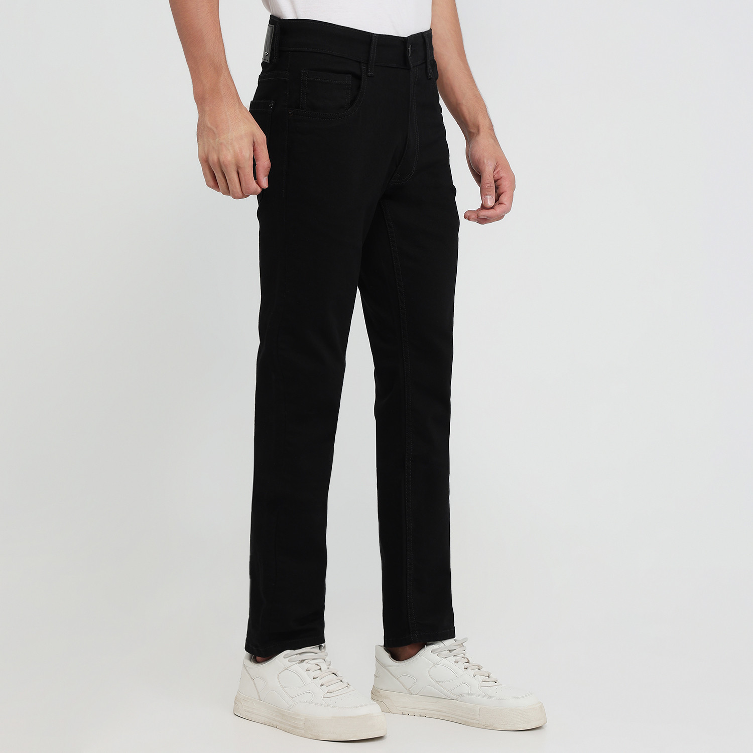 Image of COLORPLUS Men Regular Mid Rise Black Jeans