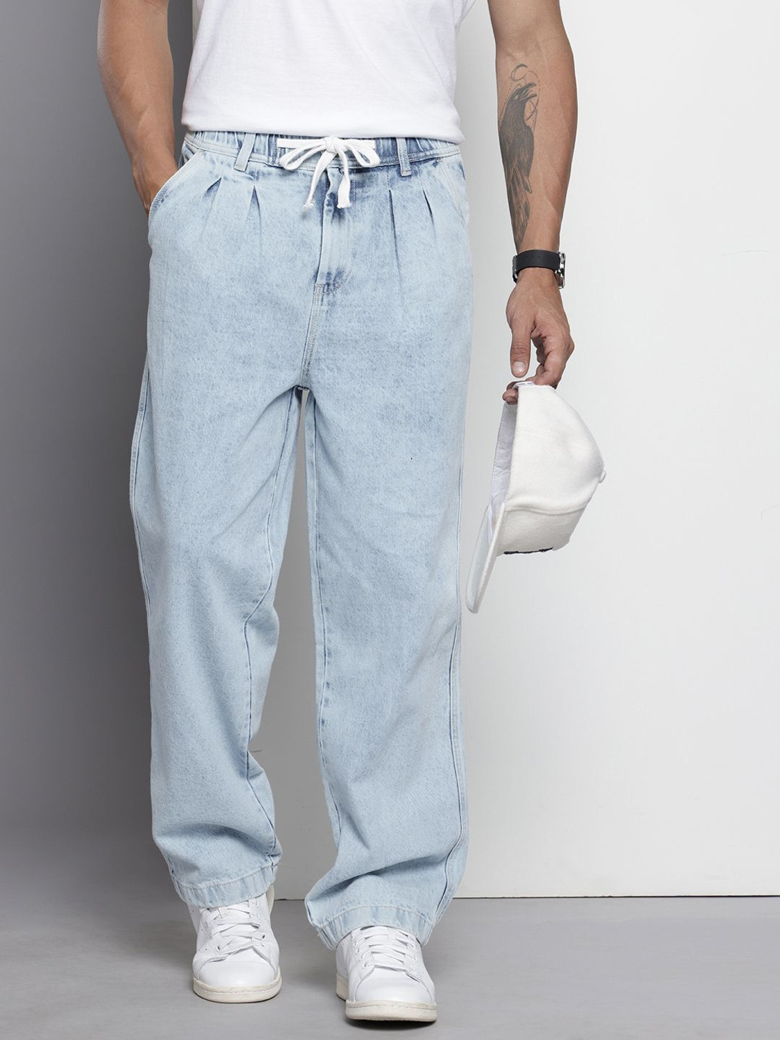 Image of The Indian Garage Co. Relaxed Fit Men Blue Jeans