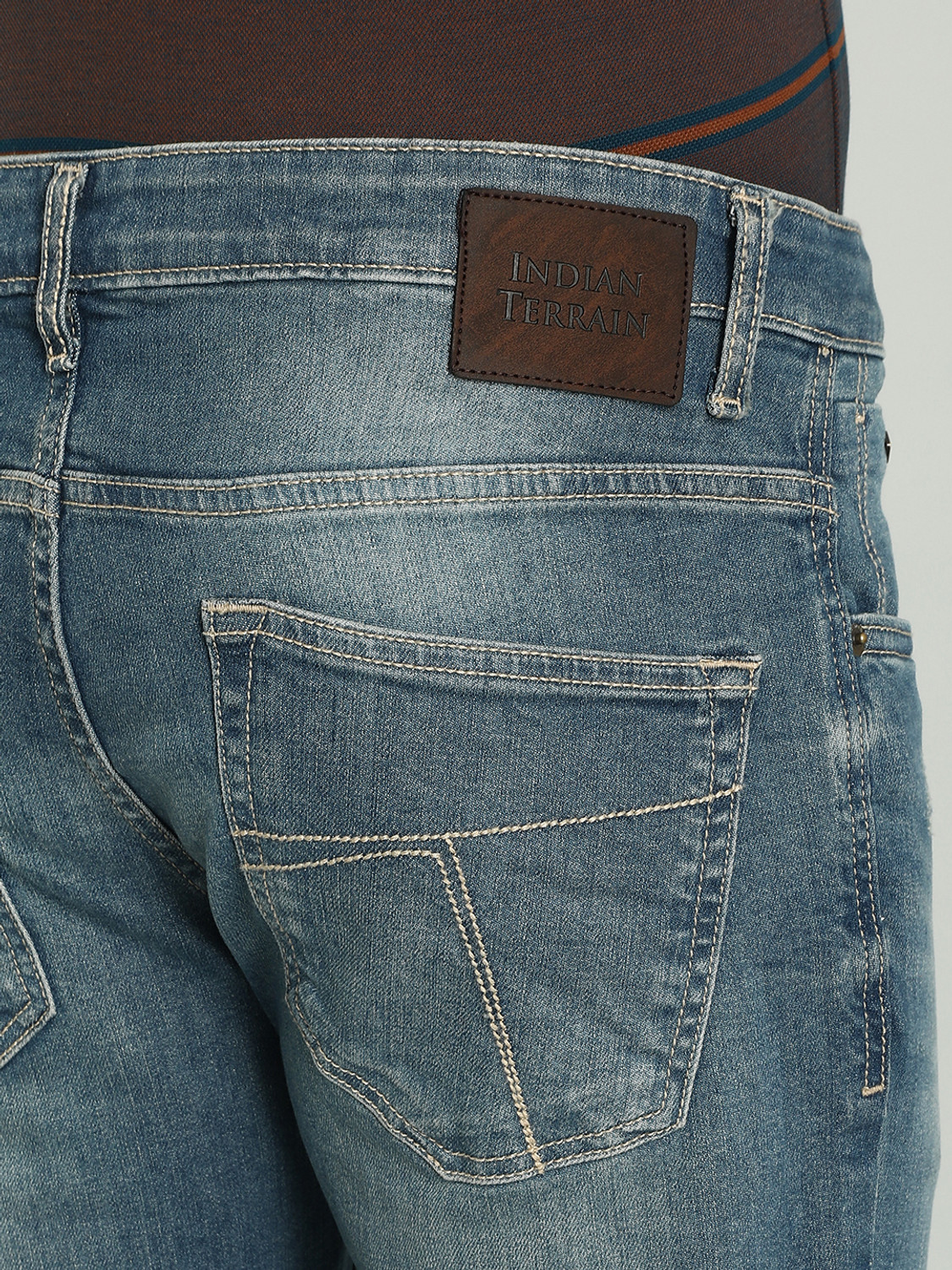 Image of INDIAN TERRAIN Men Slim Mid Rise Blue Jeans