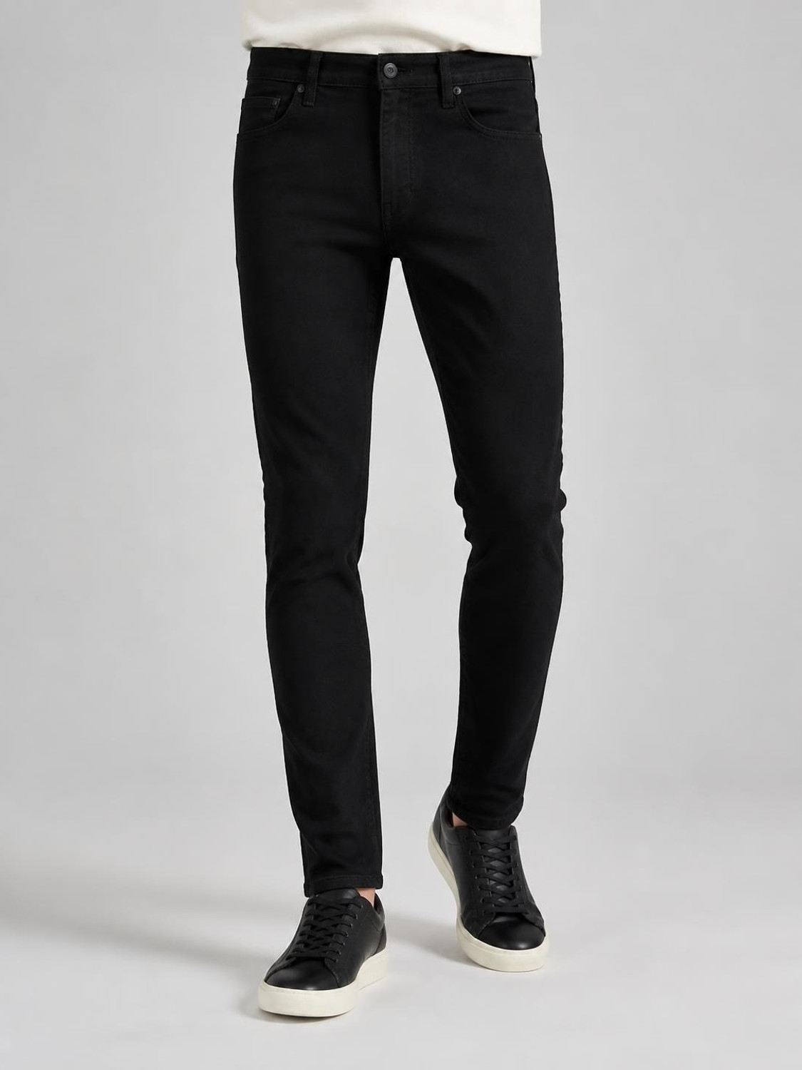 Image of PETER ENGLAND Men Relaxed Fit Mid Rise Black Jeans