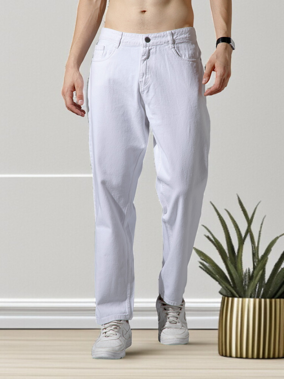 Image of STUDIO NEXX Men Loose Fit Mid Rise White Jeans