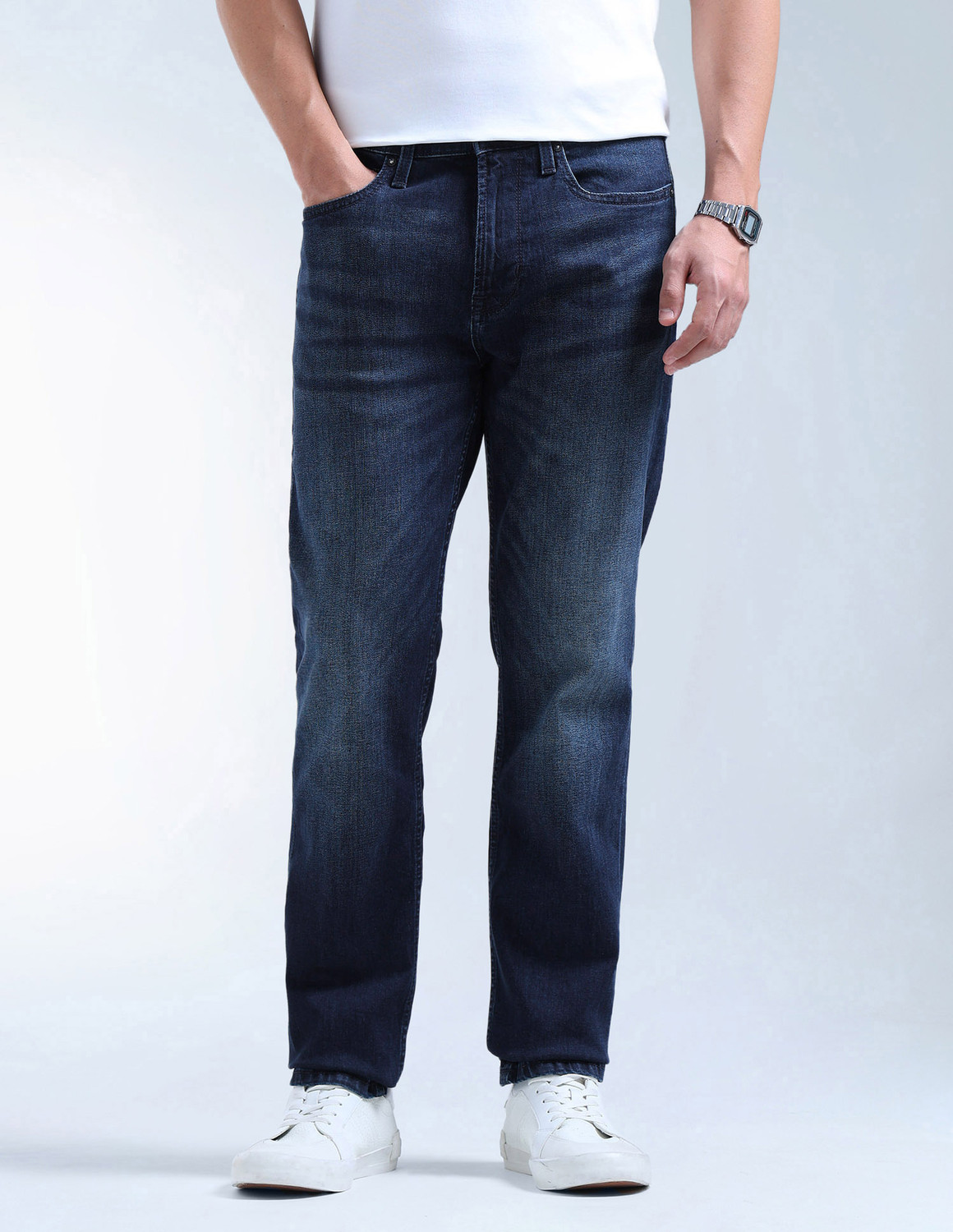 Image of FLYING MACHINE Straight Fit Men Blue Jeans