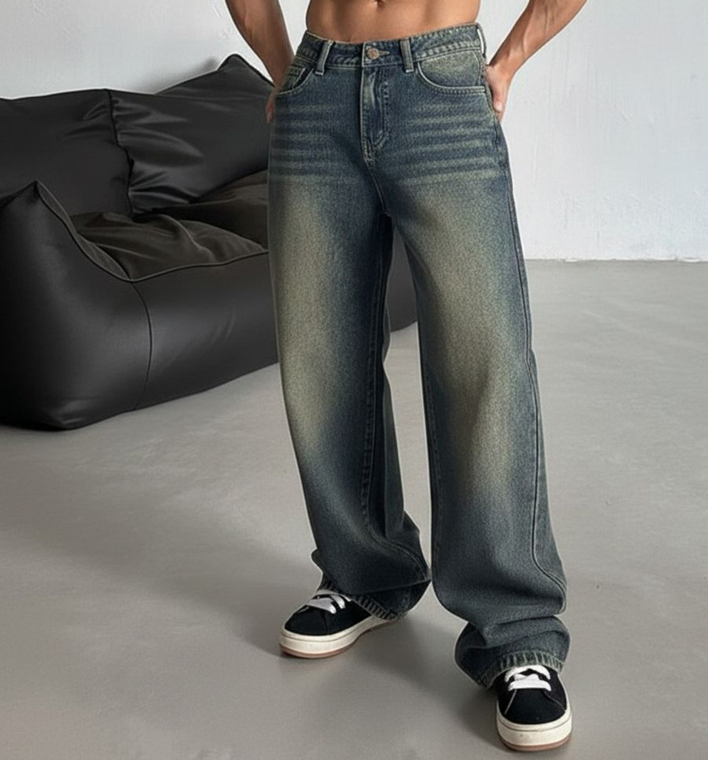 Image of FashionForward Straight Fit Men Dark Green Jeans