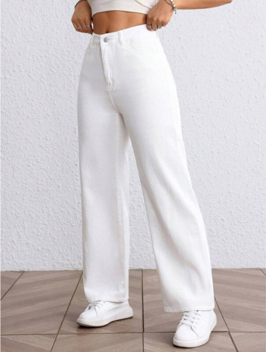 Image of BEN MARTIN Loose Fit Women White Jeans