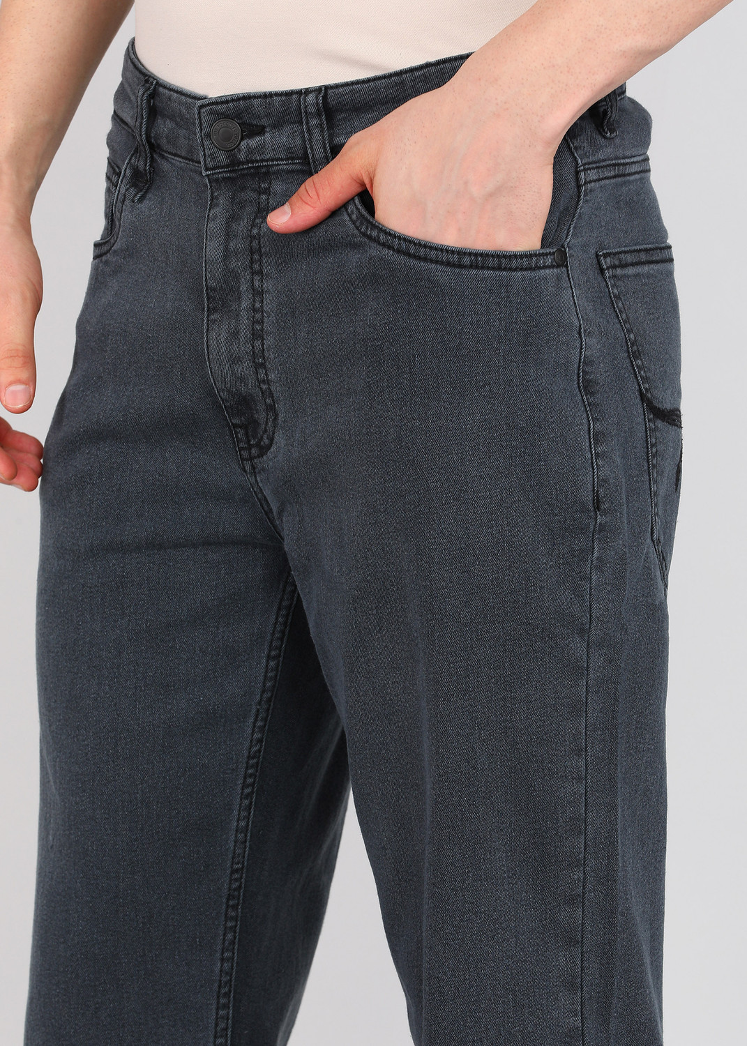 Image of Roadster Regular Men Grey Jeans
