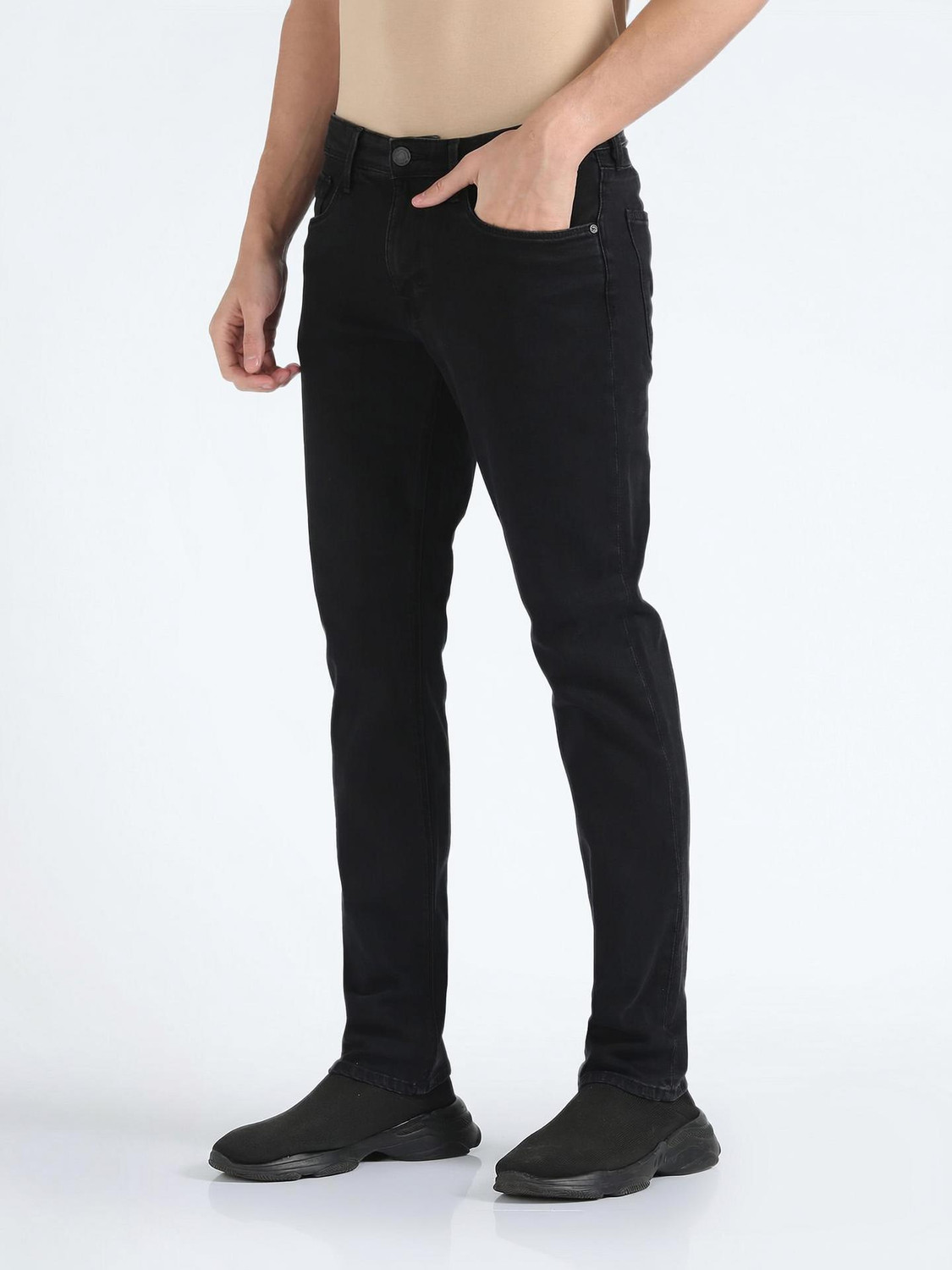 Image of FLYING MACHINE Slim Men Black Jeans