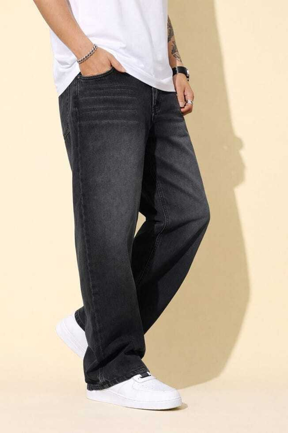 Image of DEMOLOOK Straight Fit Men Black Jeans