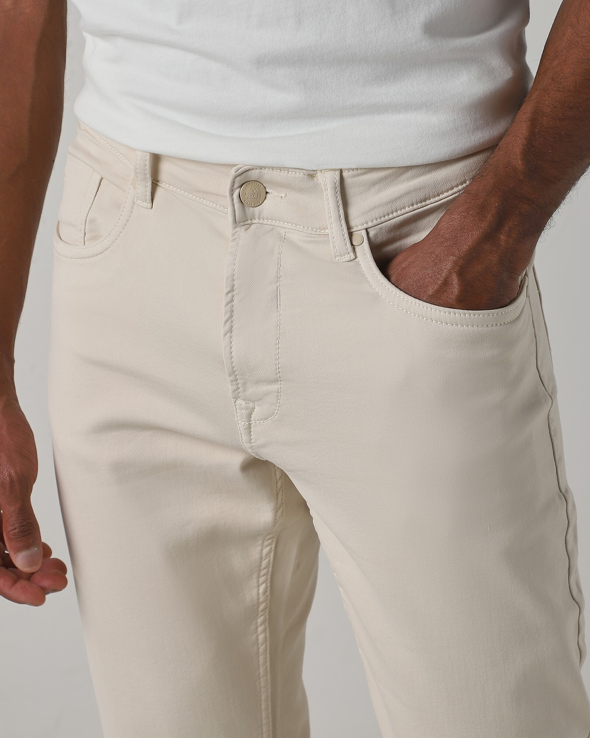 Image of MUFTI Men Straight Fit Mid Rise White Jeans