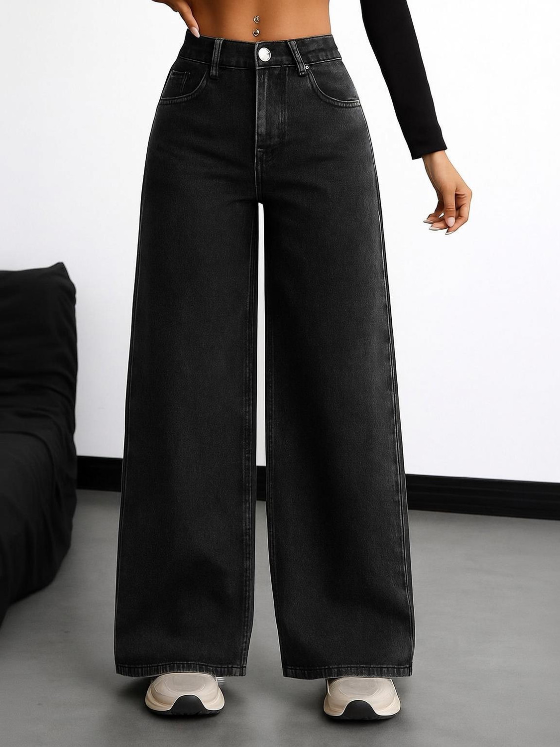 Image of KASHIAN Loose Fit Women Black Jeans