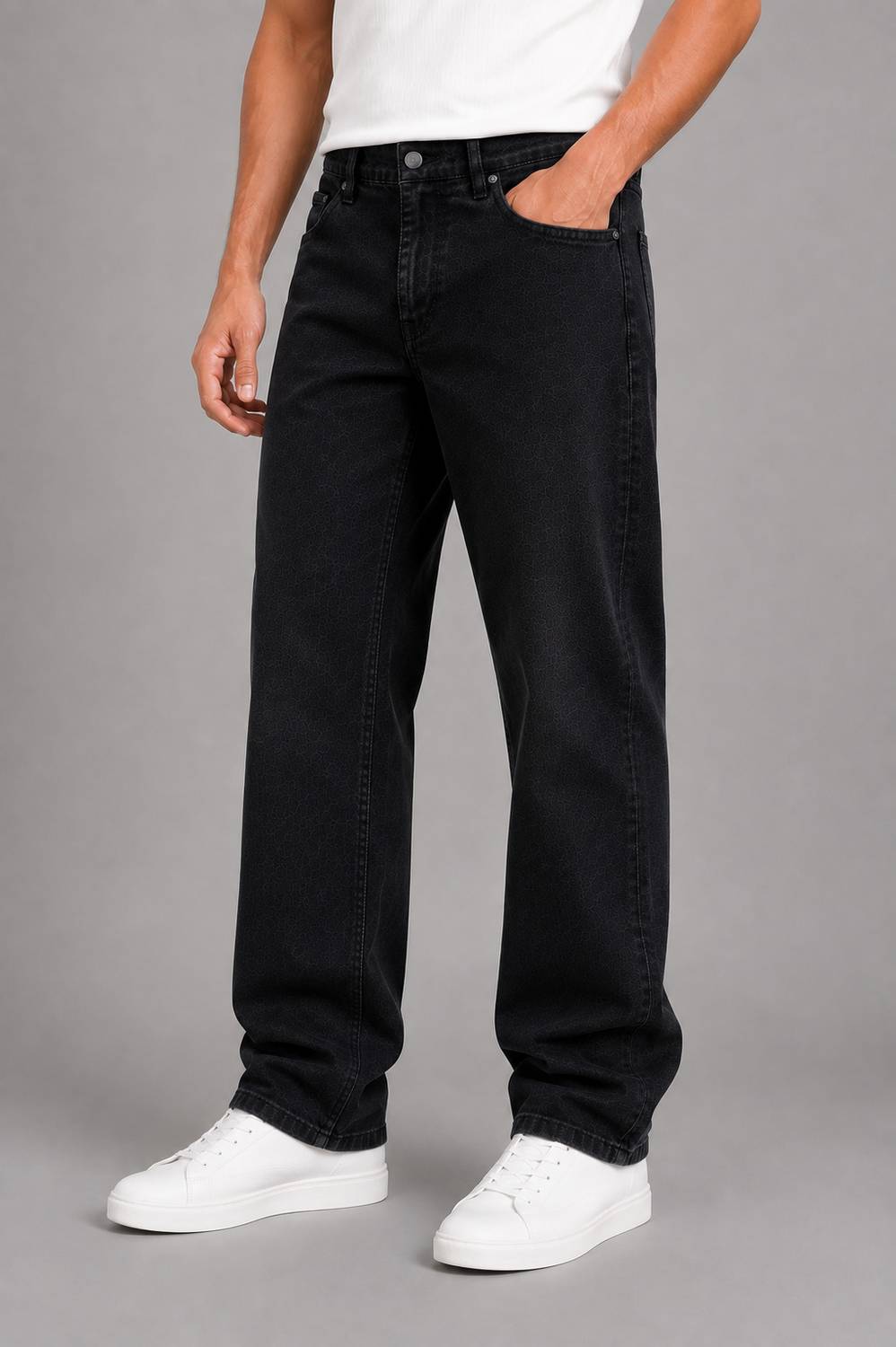 Numero Uno Men Black Mid Rise Loose Fit Jeans - Image 3
