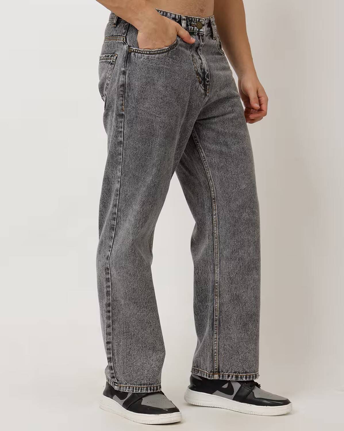 JAARA Men Straight Fit Mid Rise Grey Jeans - Image 4