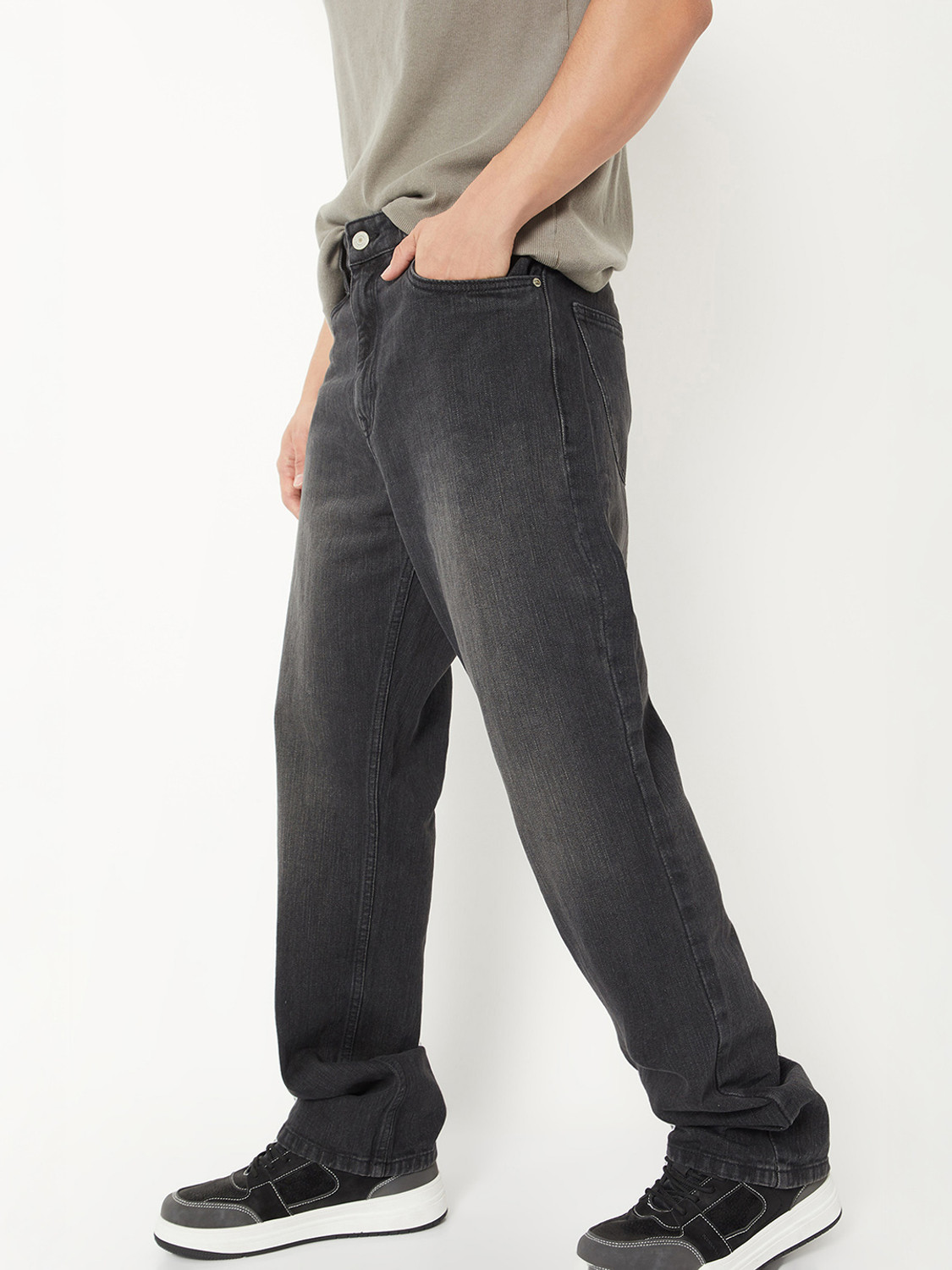 Image of MAX Regular Men Black Jeans