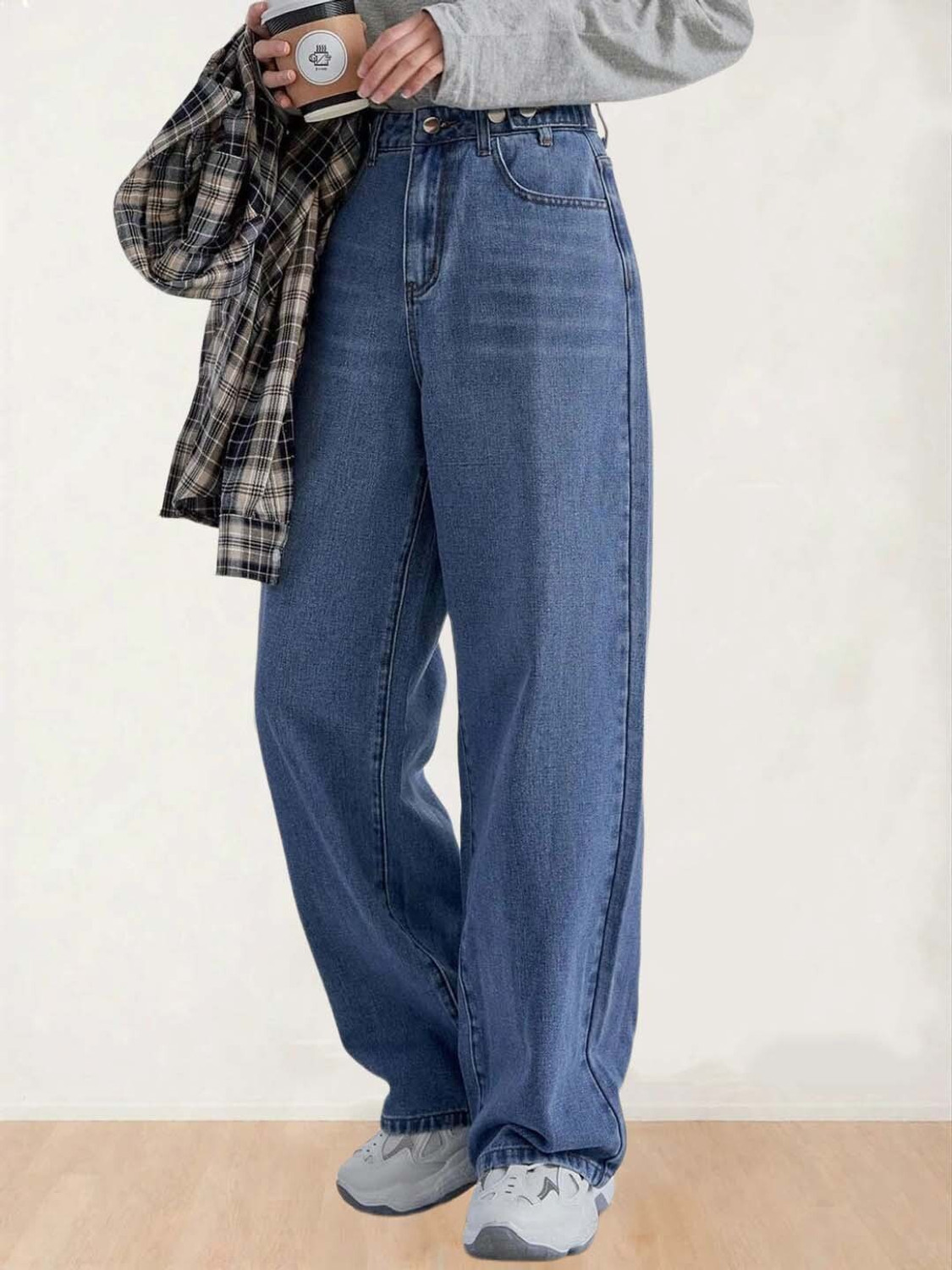 Image of KOTTY Loose Fit Women Blue Jeans