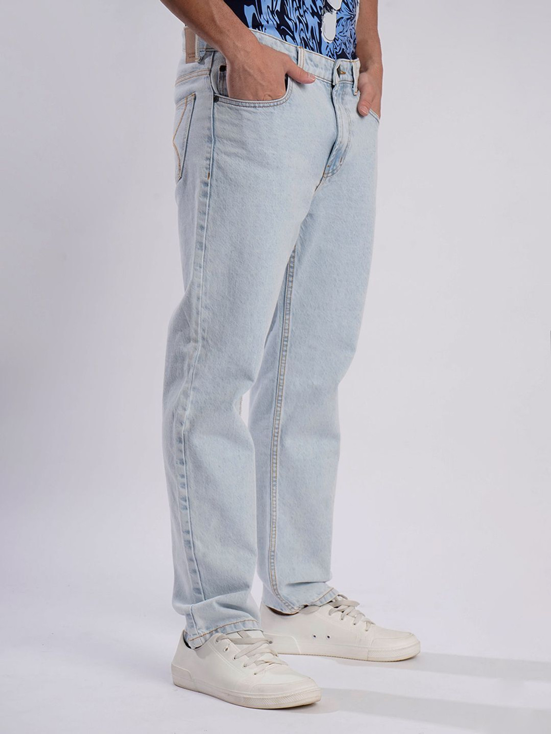 Image of Bene Kleed Straight Fit Men Light Blue Jeans