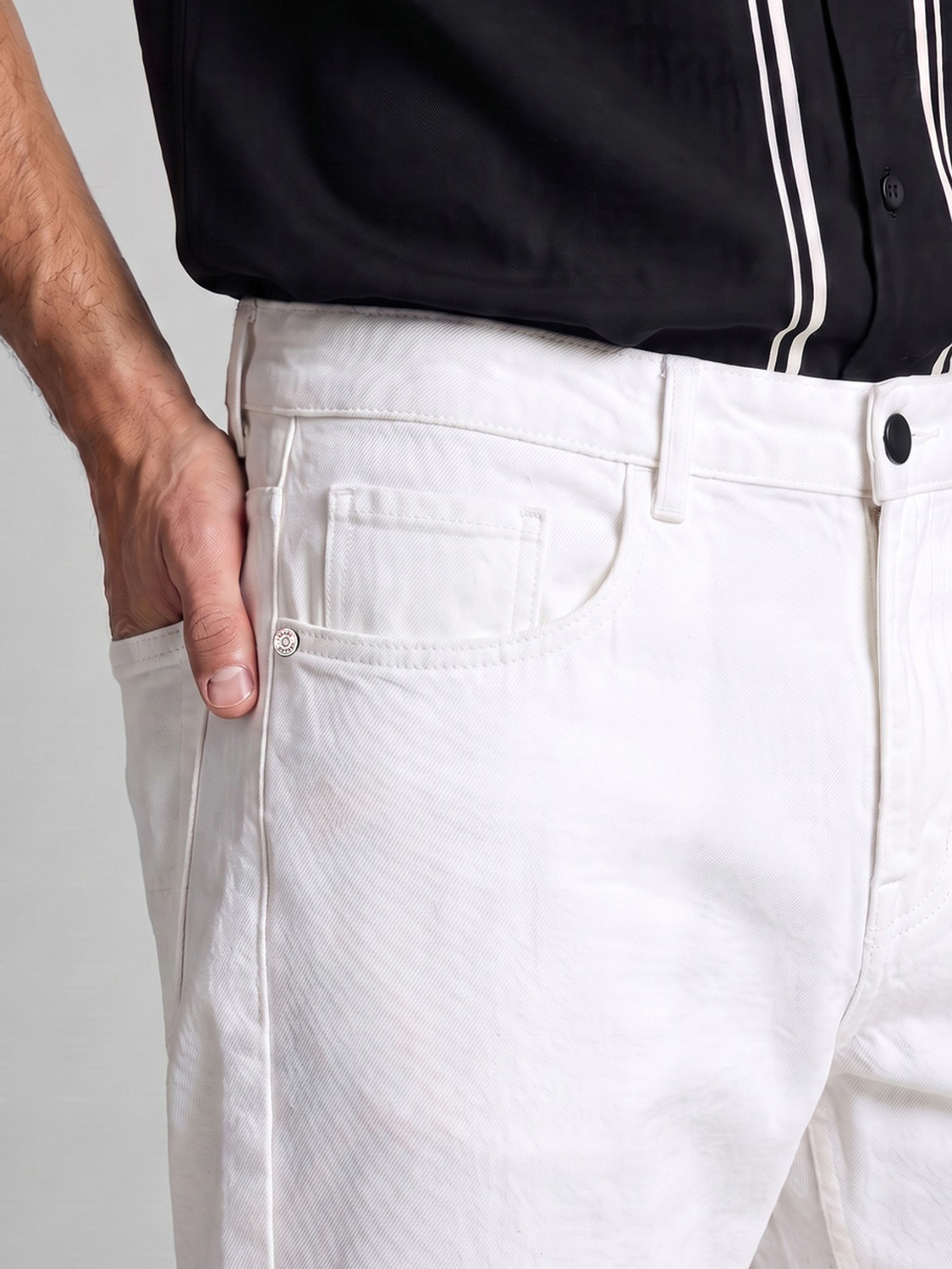 Image of Urbano Fashion Relaxed Fit Men White Jeans