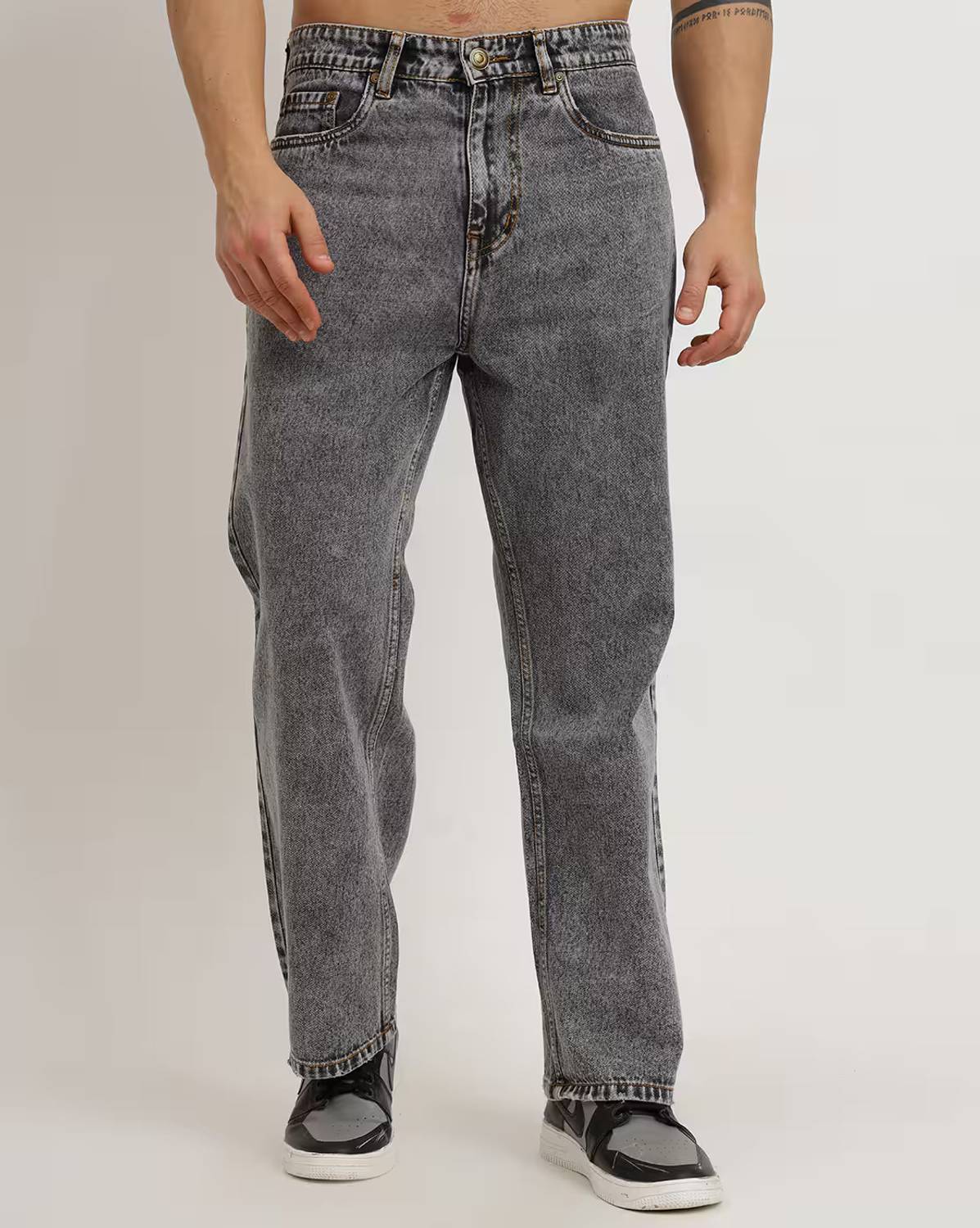 JAARA Men Straight Fit Mid Rise Grey Jeans - Image 1