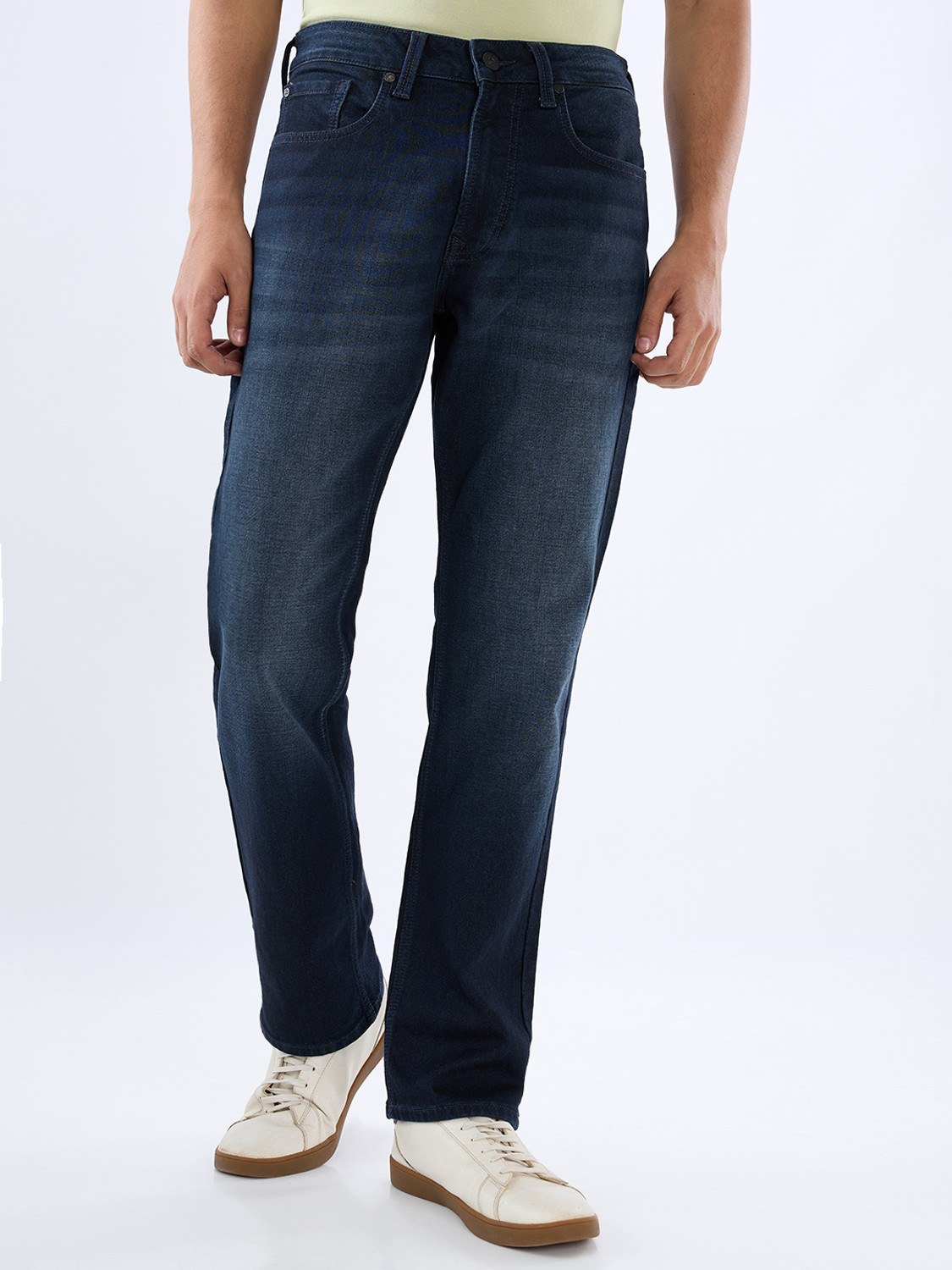 Image of Spykar Relaxed Fit Men Black Jeans