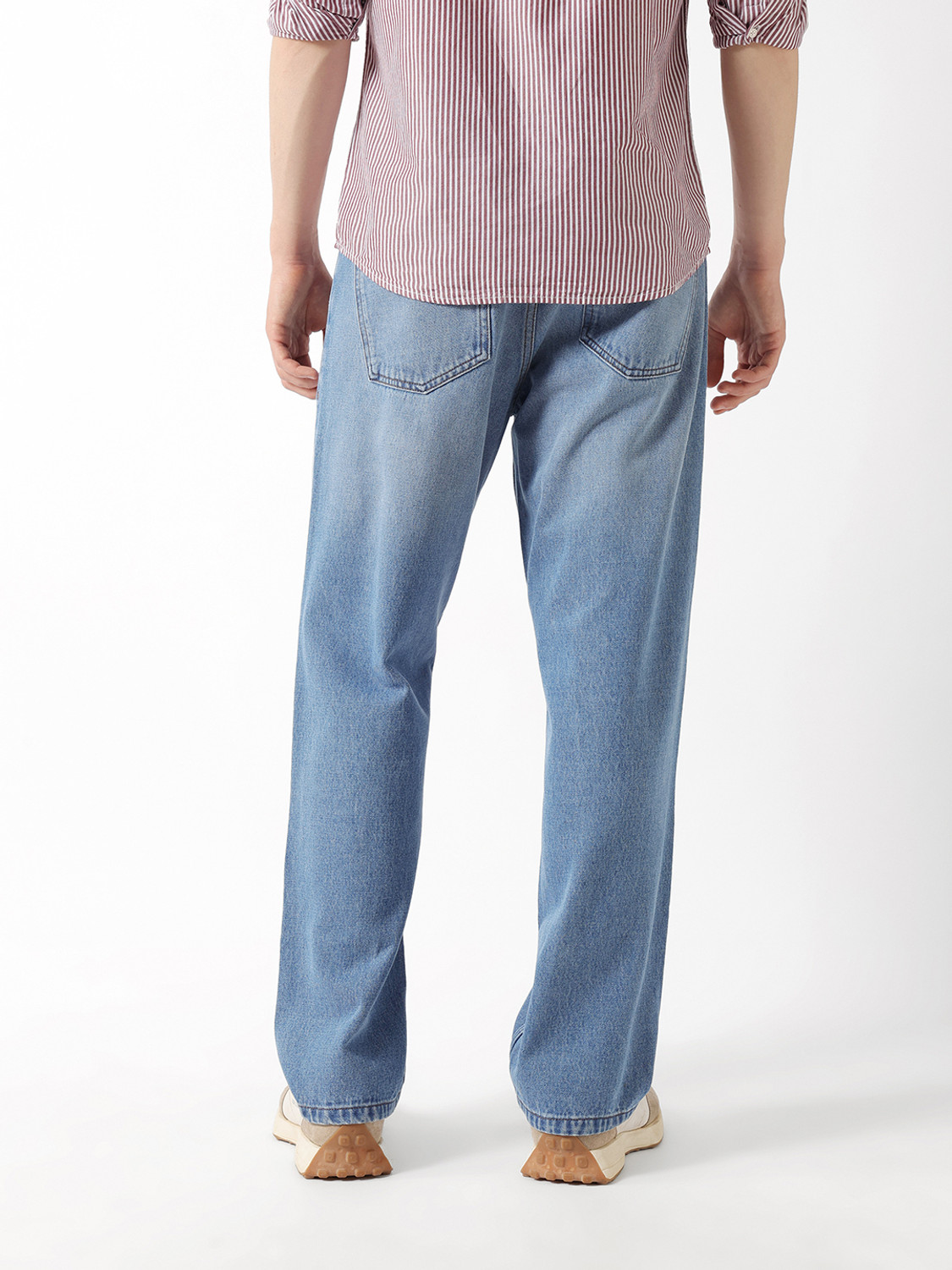 Image of THE BEAR HOUSE Relaxed Fit Men Blue Jeans