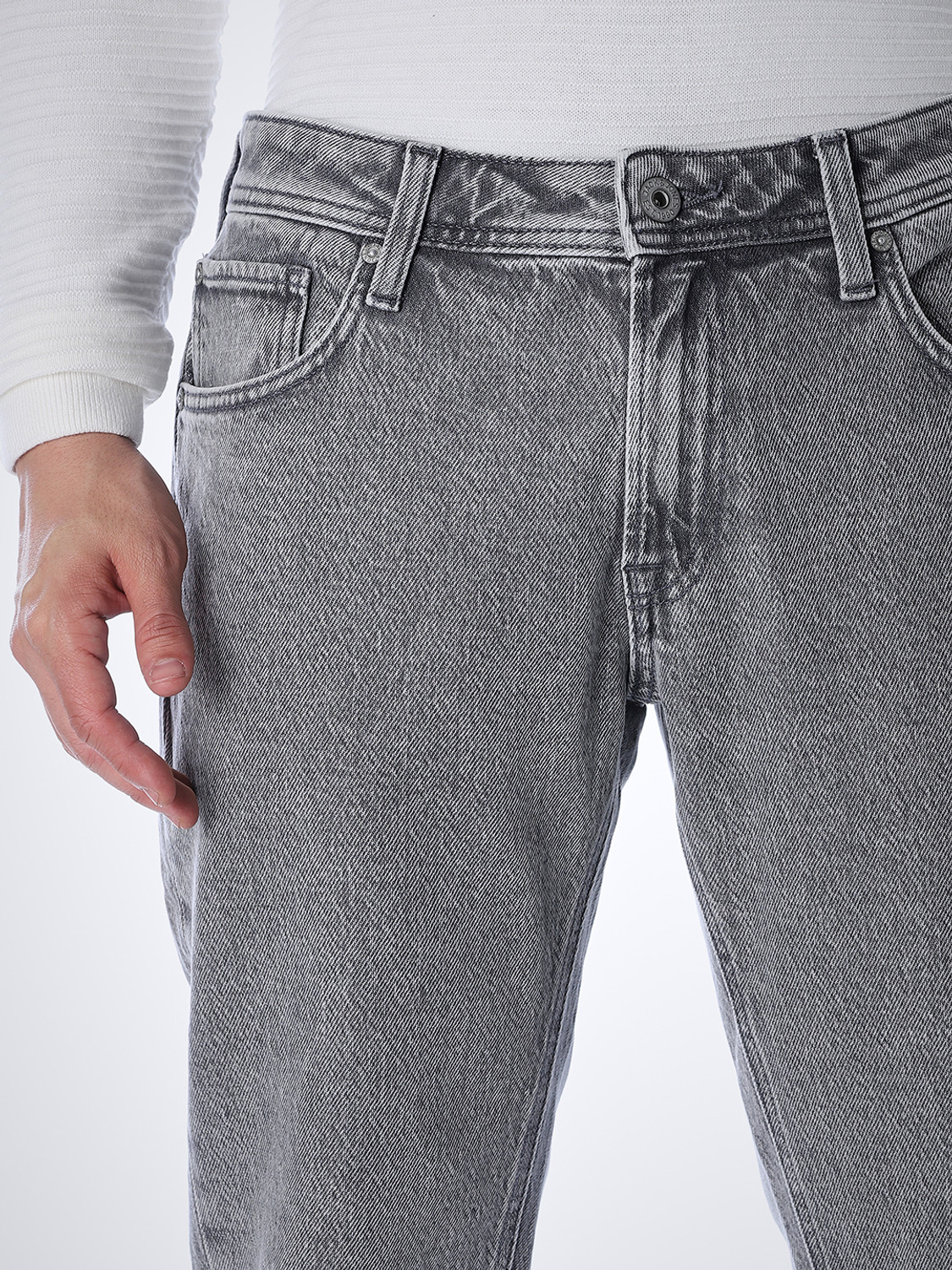 Image of JACK & JONES Men Tapered Fit Low Rise Grey Jeans