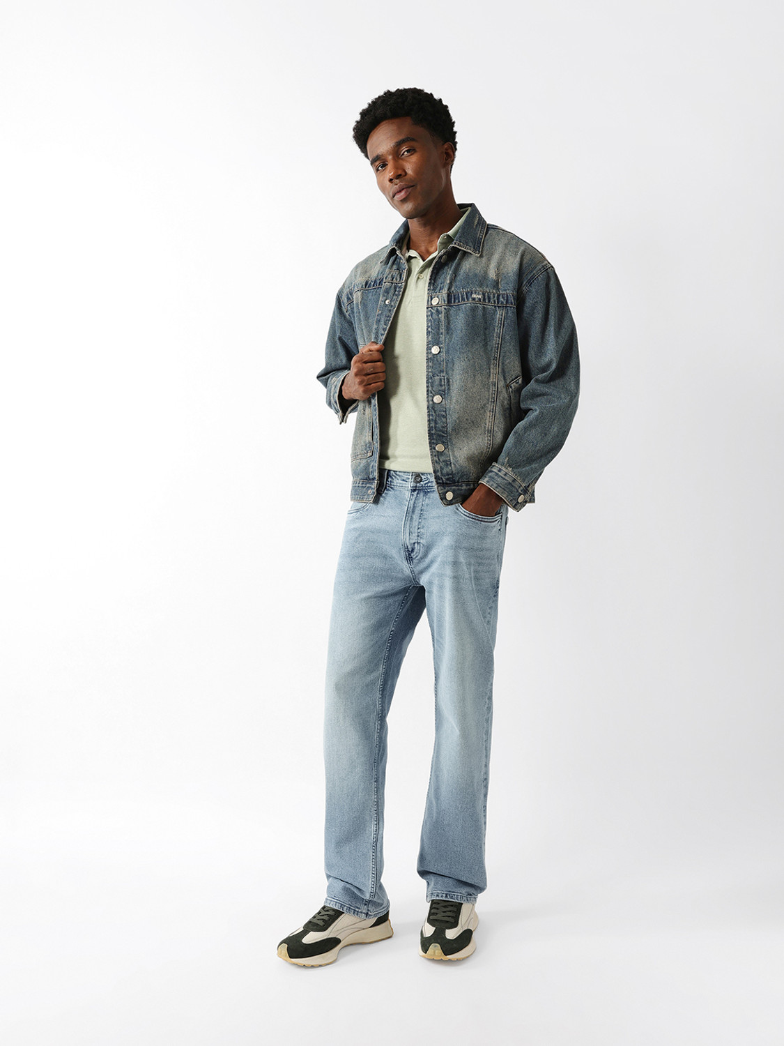 Image of THE BEAR HOUSE Men Straight Fit Mid Rise Light Blue Jeans