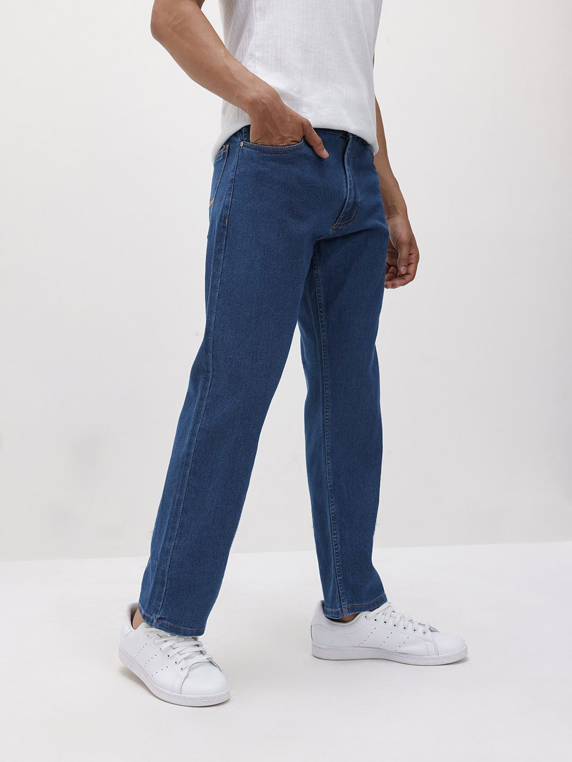 Image of Roadster Relaxed Fit Men Blue Jeans