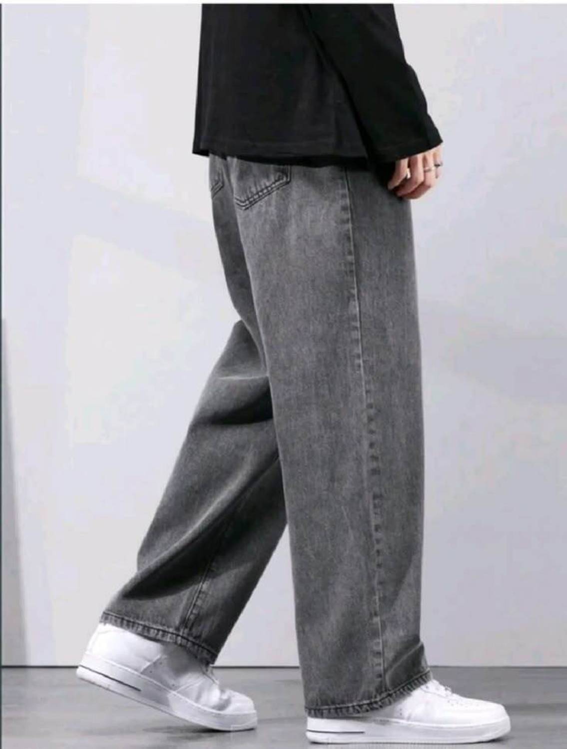 Pahiraav Loose Fit Men Grey Jeans - Image 3